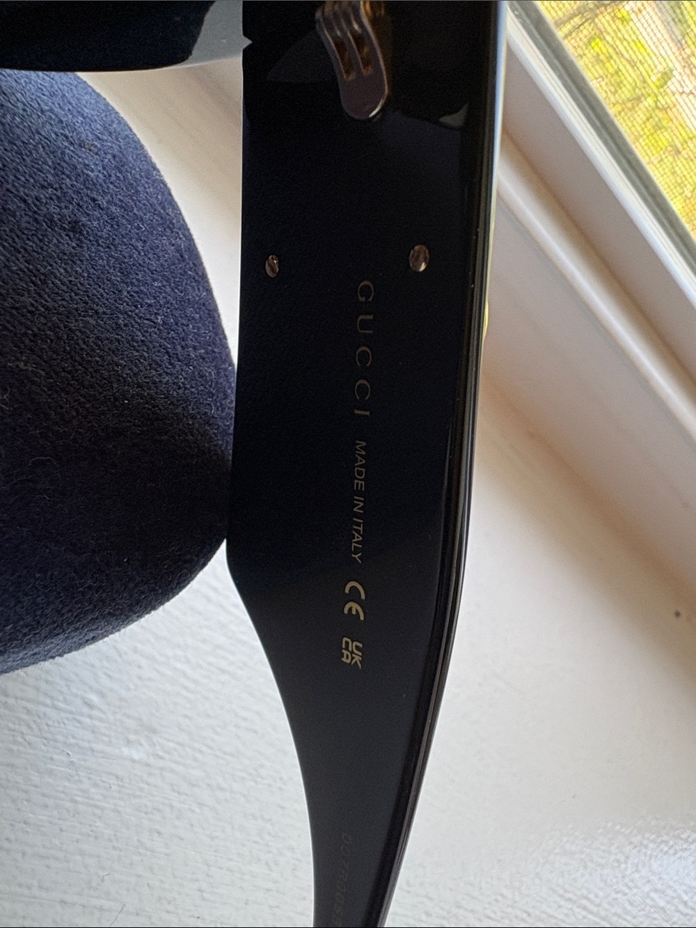 Gucci Oversized Square Sunglasses in Black with Dark Lenses - Picture 7 of 9